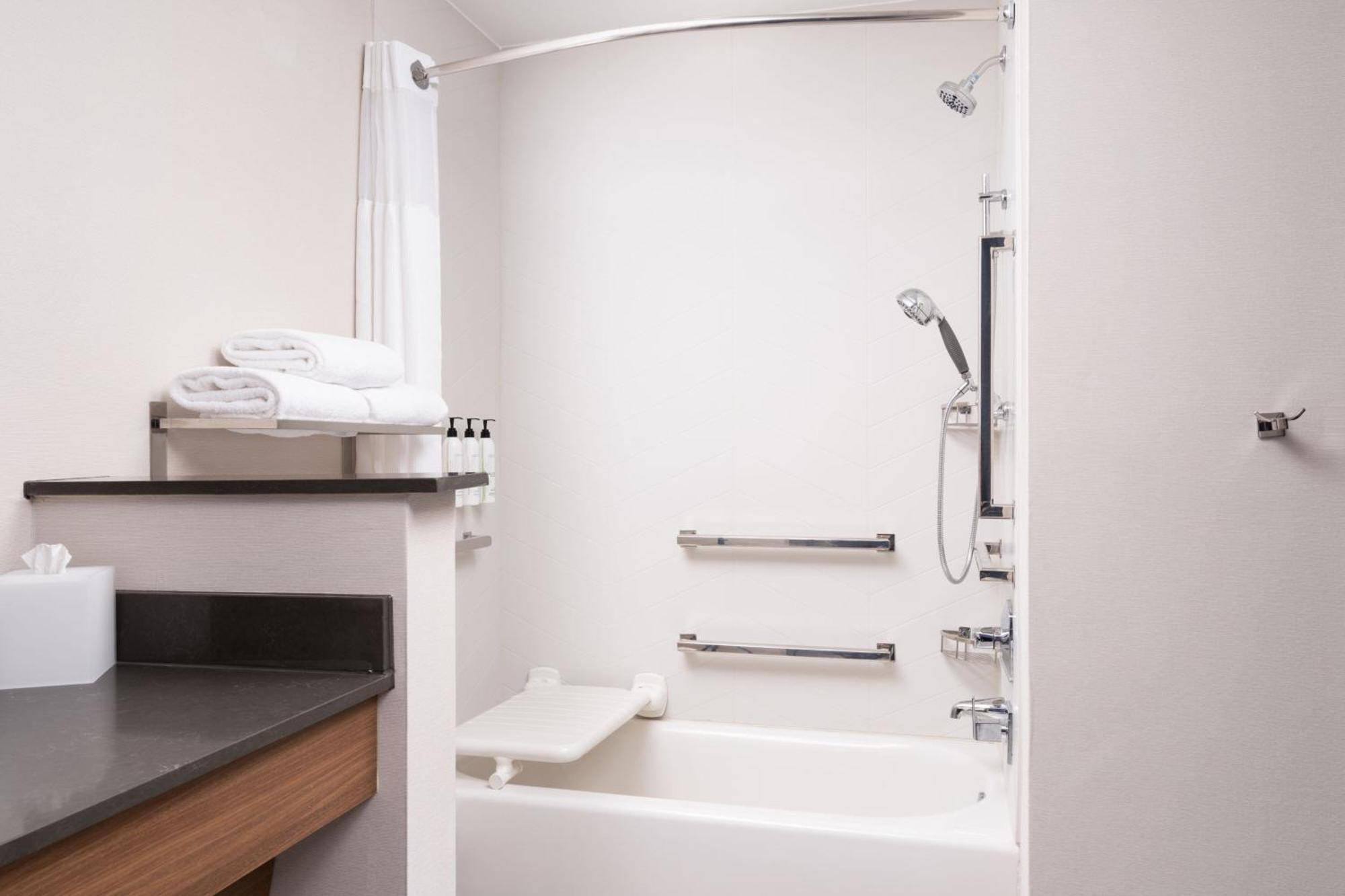 Fairfield By Marriott Inn & Suites Waycross Bagian luar foto